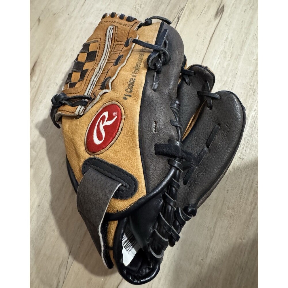 Rawlings 11” PP105P Alex Rodriguez Childs Baseball Mitt  RHT